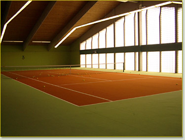 tennishalle_innen2.jpg
